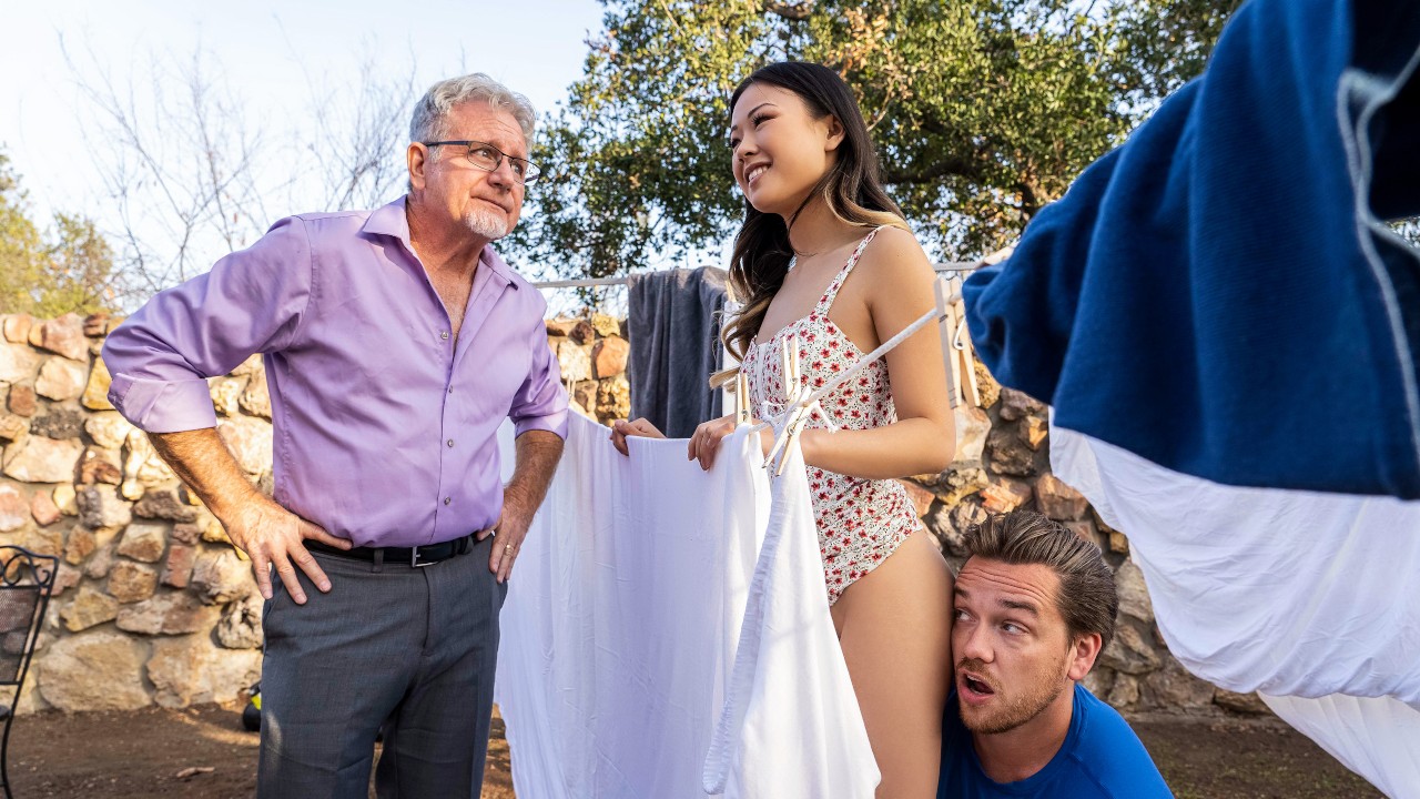 [Brazzers] Lulu Chu – Cock on the Line